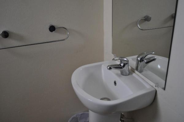 パシフィック パラダイス モーテル ポートビラ 部屋 写真